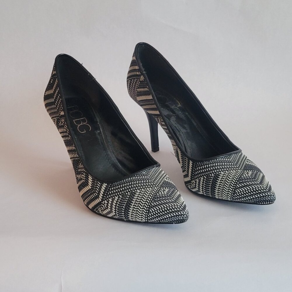 BCBG Paris Gaminkha Heels. Grayscale. Size 8.5M